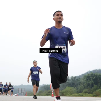 Runner Photo 7367305