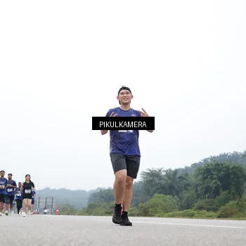 Runner Photo 7367346