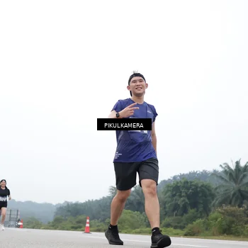 Runner Photo 7367371