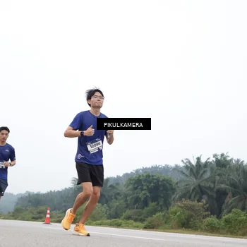Runner Photo 7367546