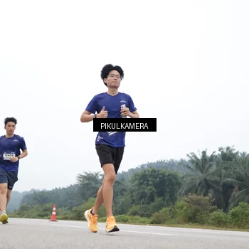 Runner Photo 7367573