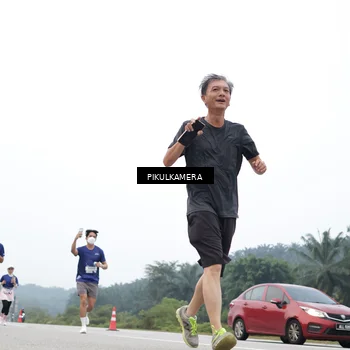Runner Photo 7367648
