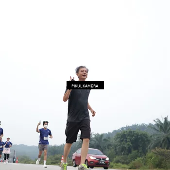 Runner Photo 7367683