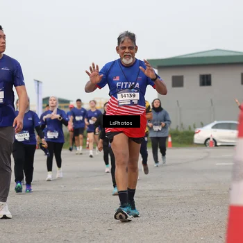 Runner Photo 7367687