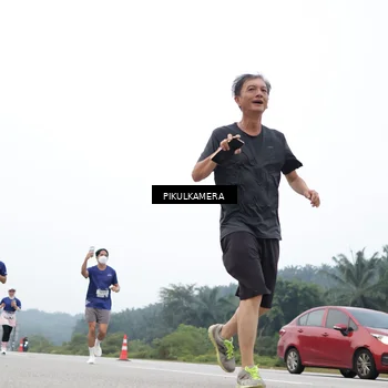 Runner Photo 7367694