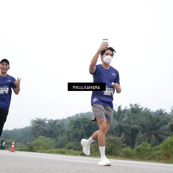 Runner Photo 7367698