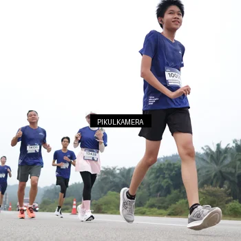 Runner Photo 7367795
