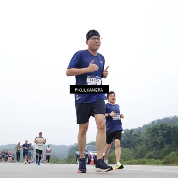 Runner Photo 7367964