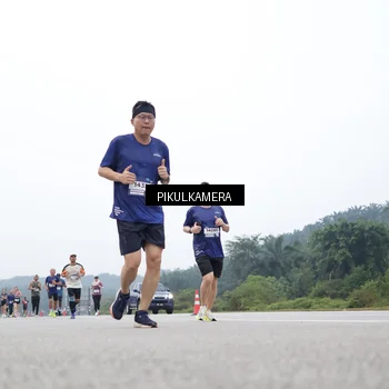 Runner Photo 7367978