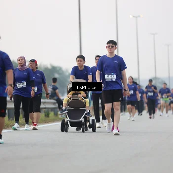 Runner Photo 7367991