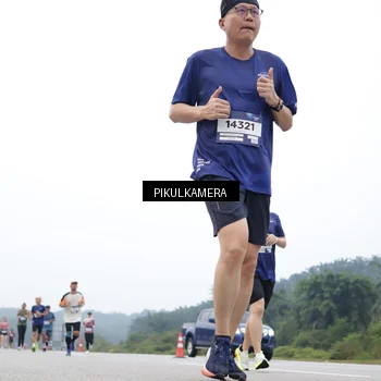 Runner Photo 7368019
