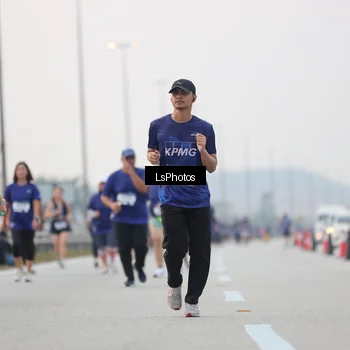 Runner Photo 7368036
