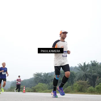 Runner Photo 7368054
