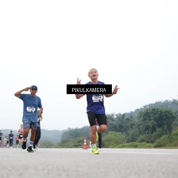 Runner Photo 7368083