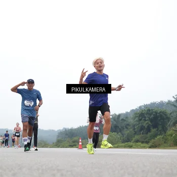 Runner Photo 7368092