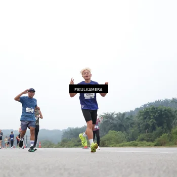 Runner Photo 7368109