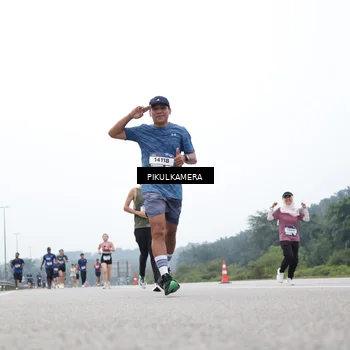 Runner Photo 7368112