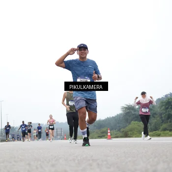 Runner Photo 7368121