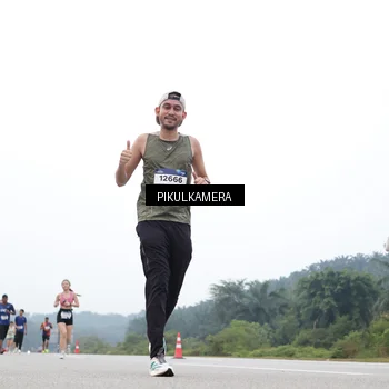 Runner Photo 7368196