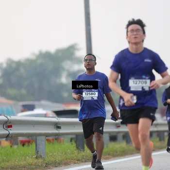 Runner Photo 7368197