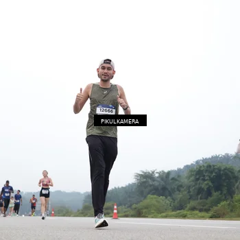 Runner Photo 7368204