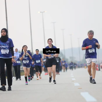 Runner Photo 7368213