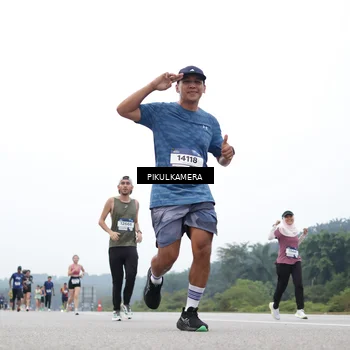 Runner Photo 7368228