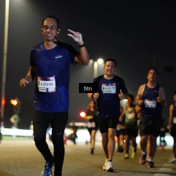 Runner Photo 7368246