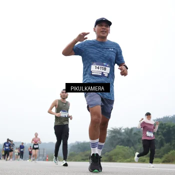 Runner Photo 7368265