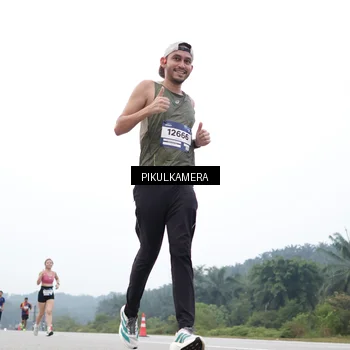 Runner Photo 7368270