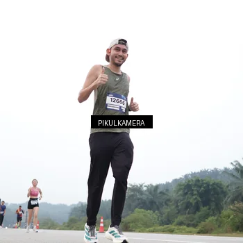 Runner Photo 7368280
