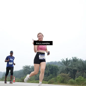 Runner Photo 7368392