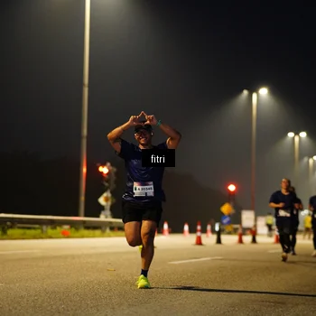 Runner Photo 7368411
