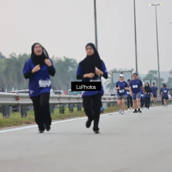 Runner Photo 7368451