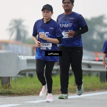 Runner Photo 7368492