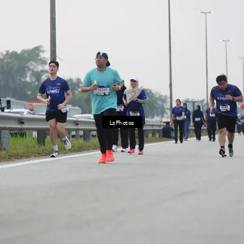 Runner Photo 7368633