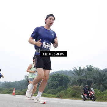 Runner Photo 7368718