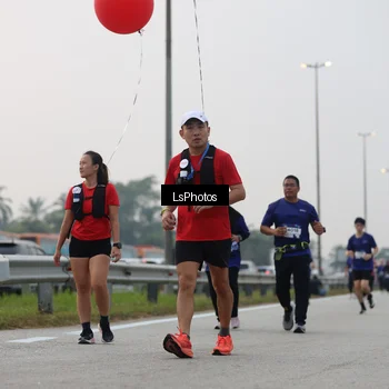 Runner Photo 7368749