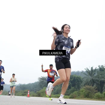 Runner Photo 7368751