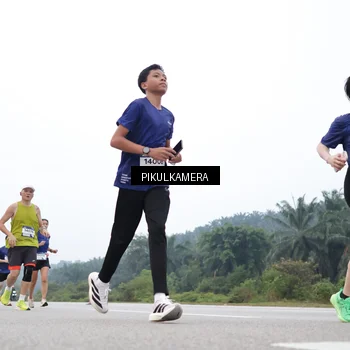 Runner Photo 7368856