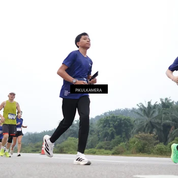 Runner Photo 7368875