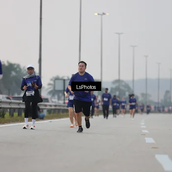 Runner Photo 7368939