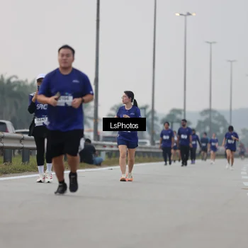 Runner Photo 7368943
