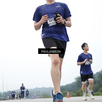 Runner Photo 7368997