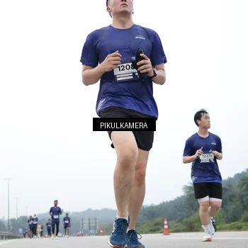 Runner Photo 7368998