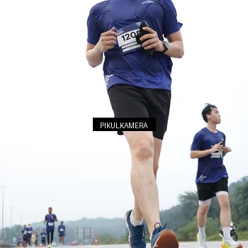 Runner Photo 7369013