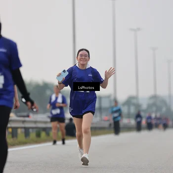 Runner Photo 7369038