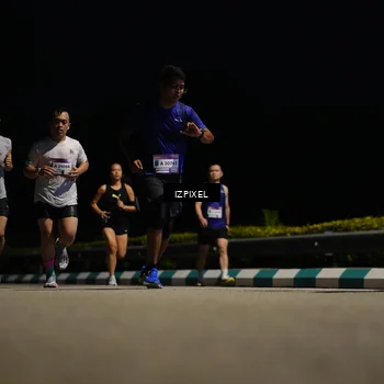 Runner Photo 7369101