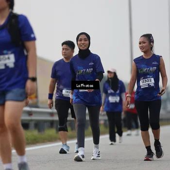 Runner Photo 7369115