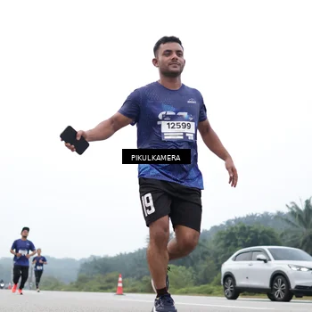 Runner Photo 7369241